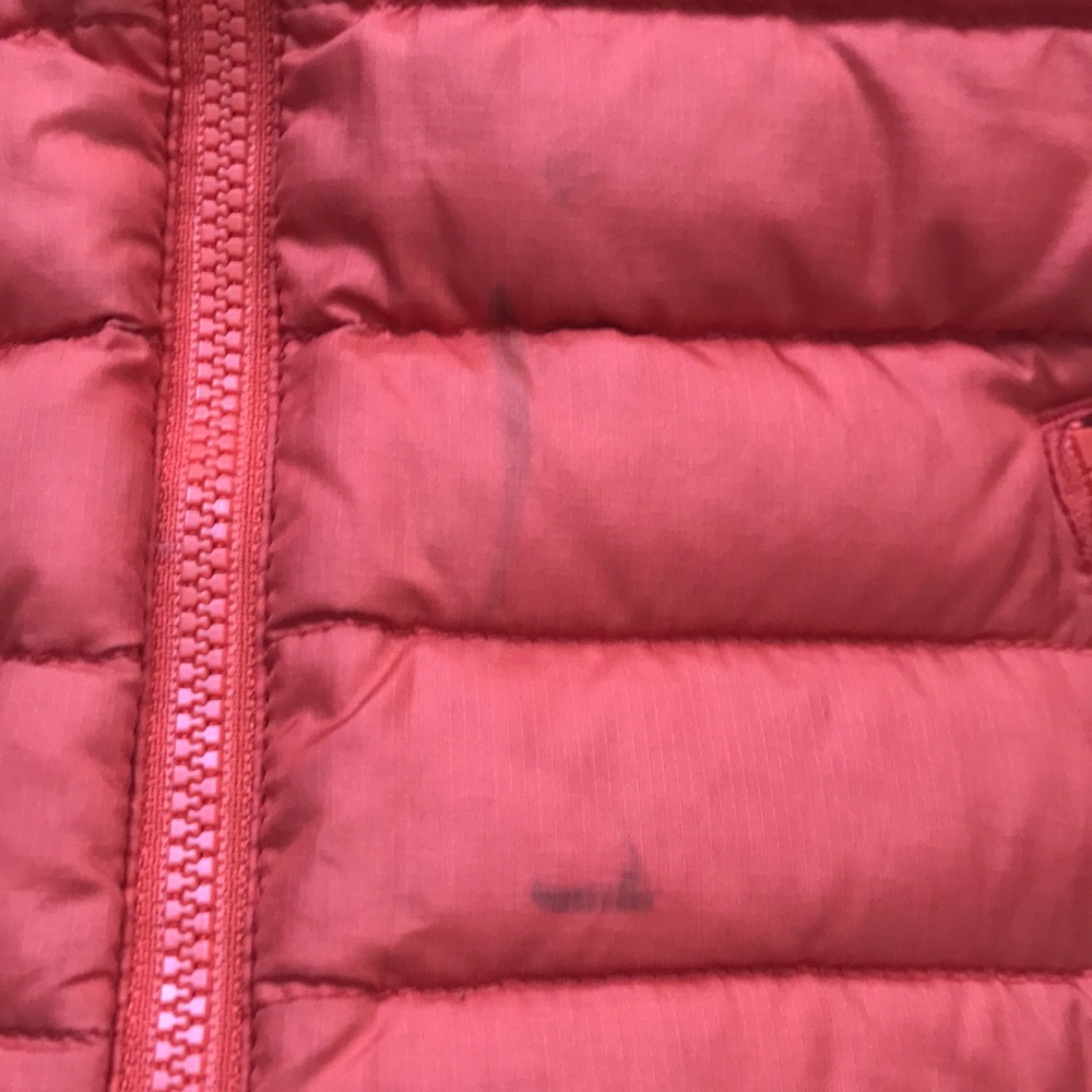 Patagonia Down Vest (size 12-18m) - Picture 5 of 7